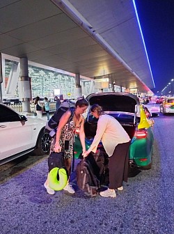 ส่งลูกค้าสนามบินสุวรรณภูมิ